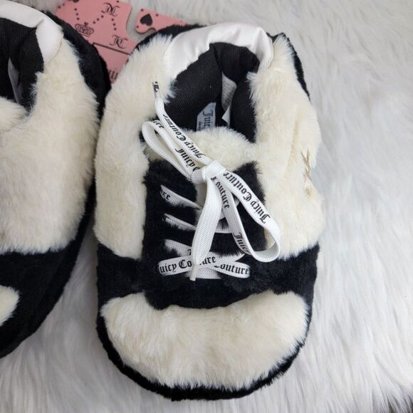 Juicy Couture Faux Fur Sneaker Slippers. - Picture 2 of 4